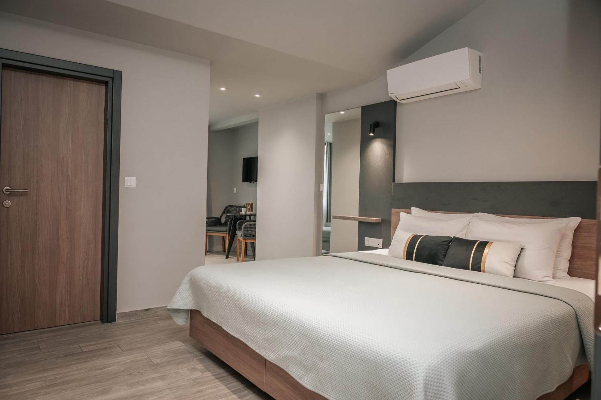 Elizabeth Queen Luxury Rooms Paralía Exterior foto