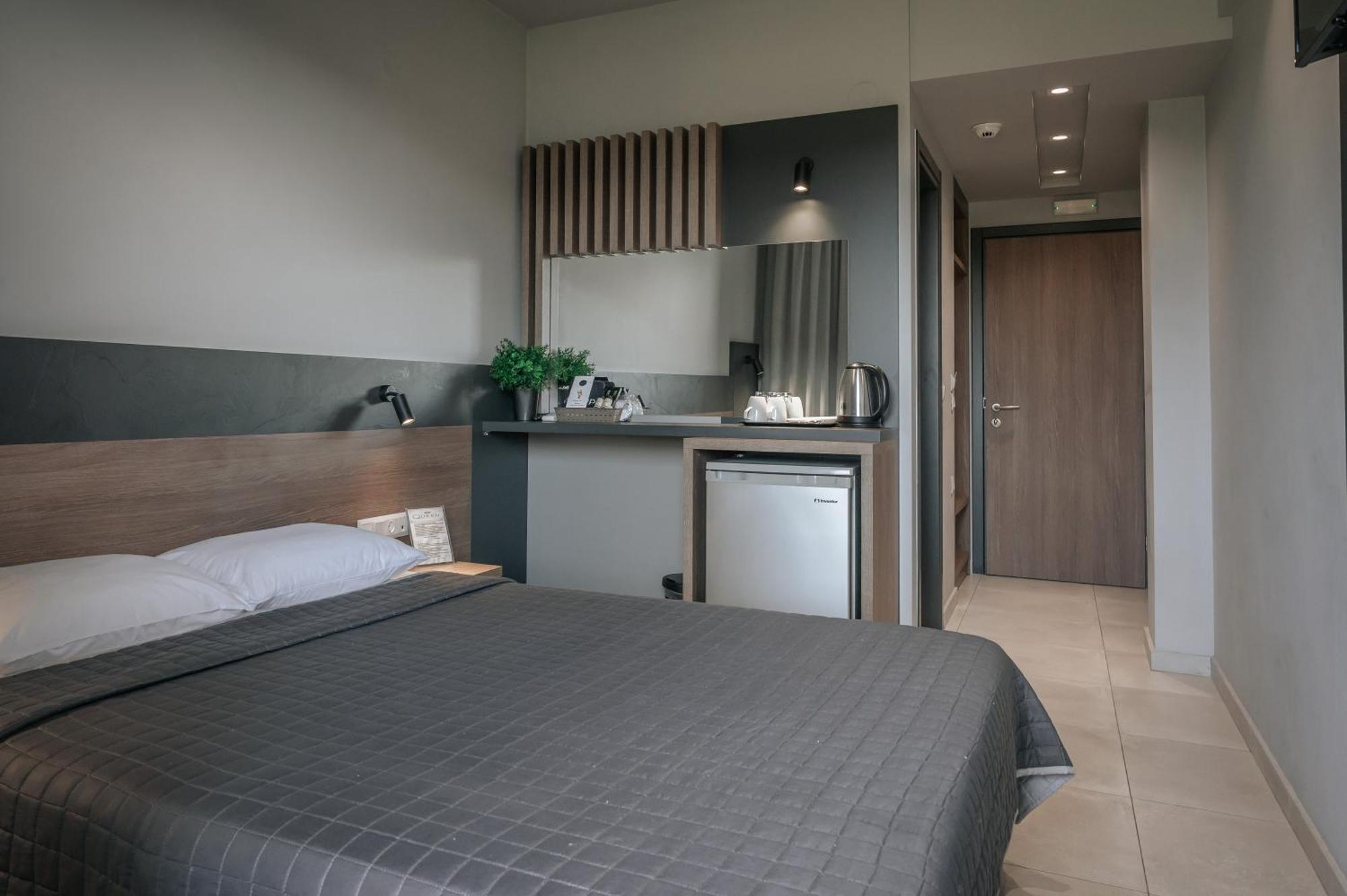 Elizabeth Queen Luxury Rooms Paralía Exterior foto
