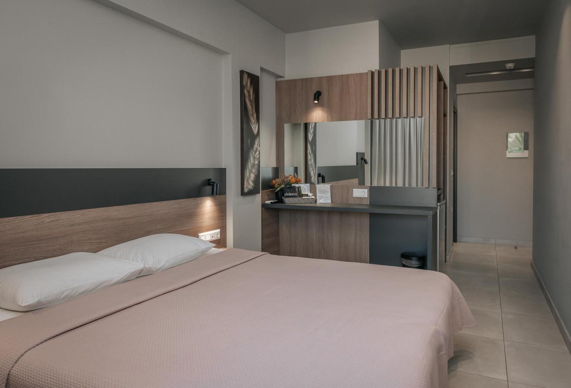 Elizabeth Queen Luxury Rooms Paralía Exterior foto