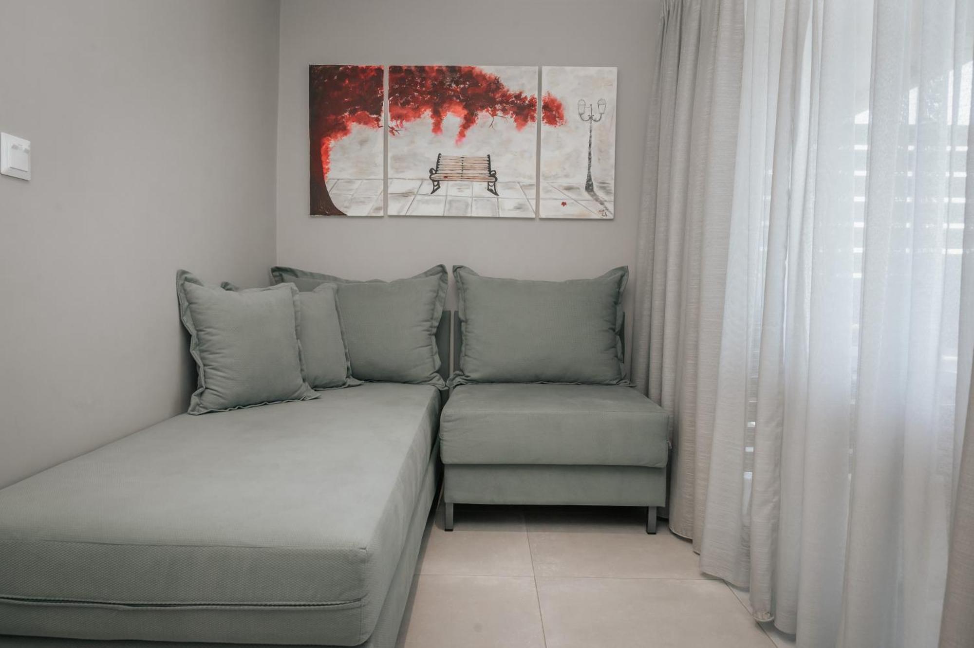 Elizabeth Queen Luxury Rooms Paralía Exterior foto